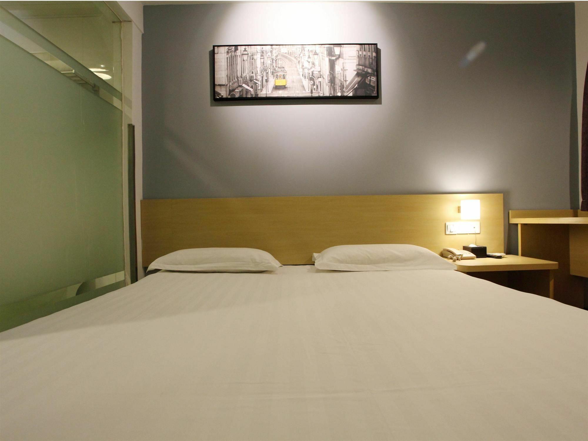 Weijing Express Hotel Changshu Bagian luar foto