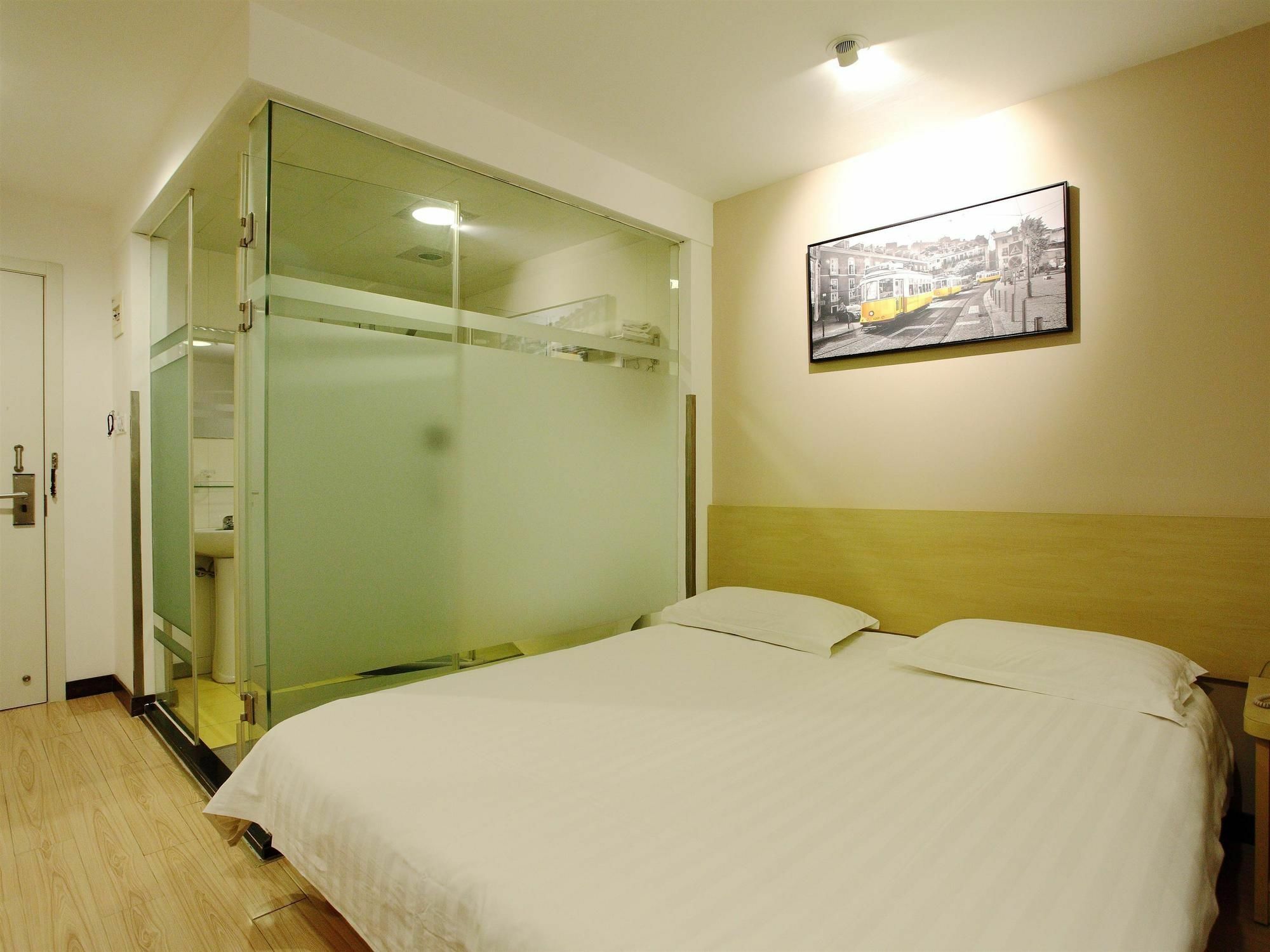 Weijing Express Hotel Changshu Bagian luar foto